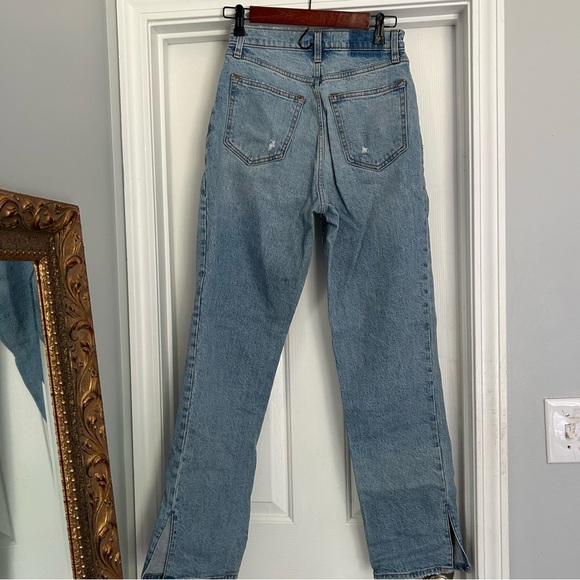 Abercrombie & Fitch 90’s Straight Ultra High Rise Split Hem Jean Curve Love - Picture 6 of 6